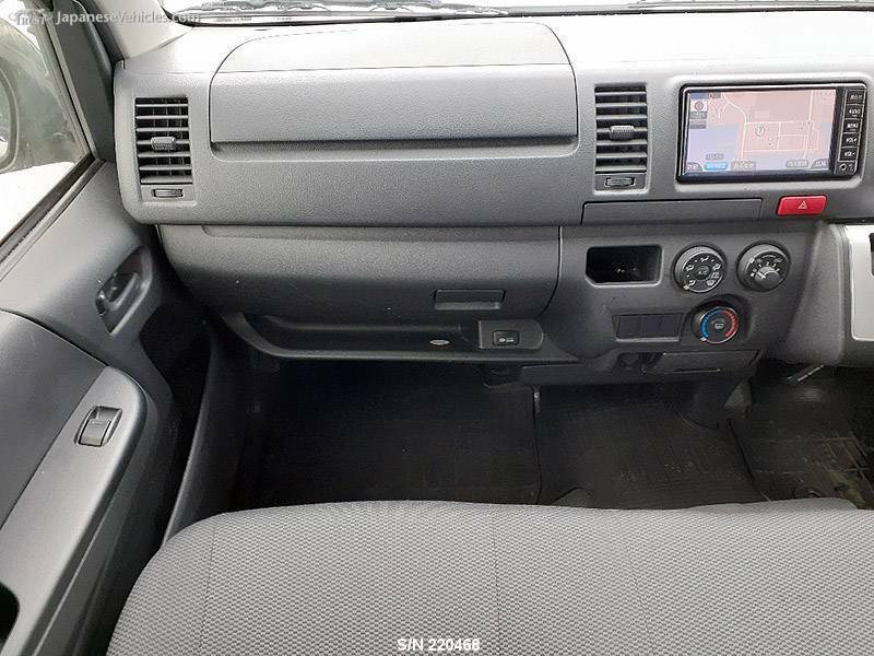 HIACE VAN-8
