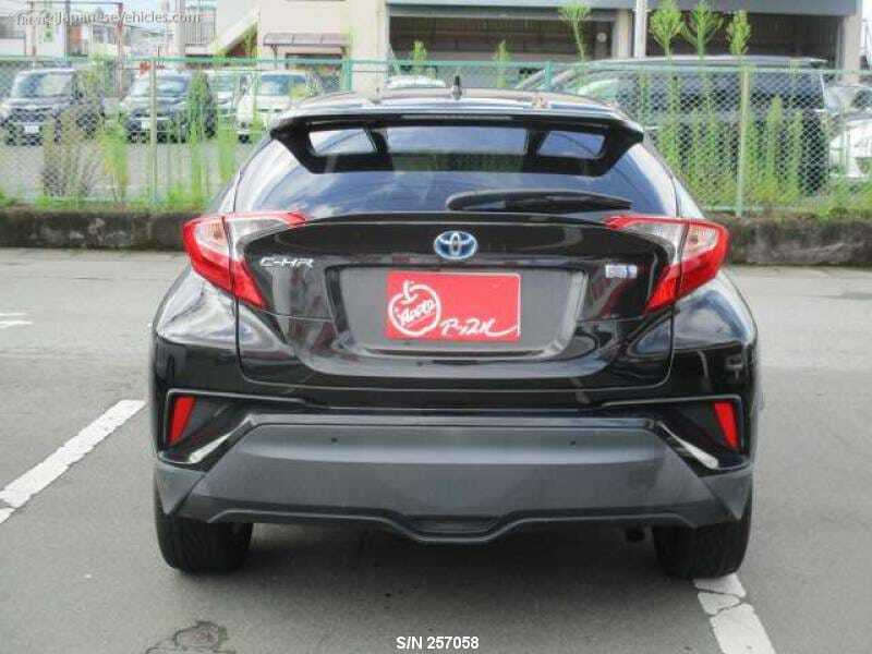 C-HR-8