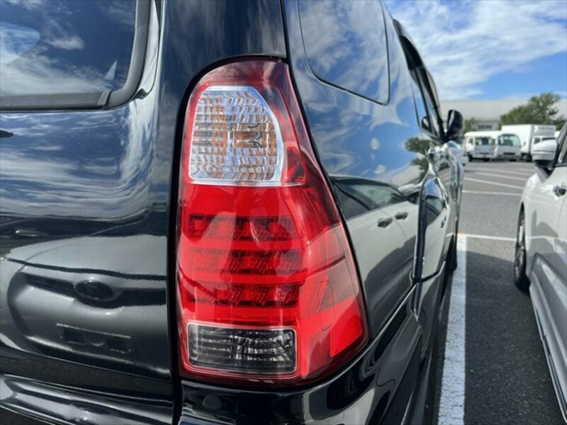 HILUX SURF