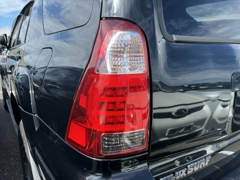 HILUX SURF