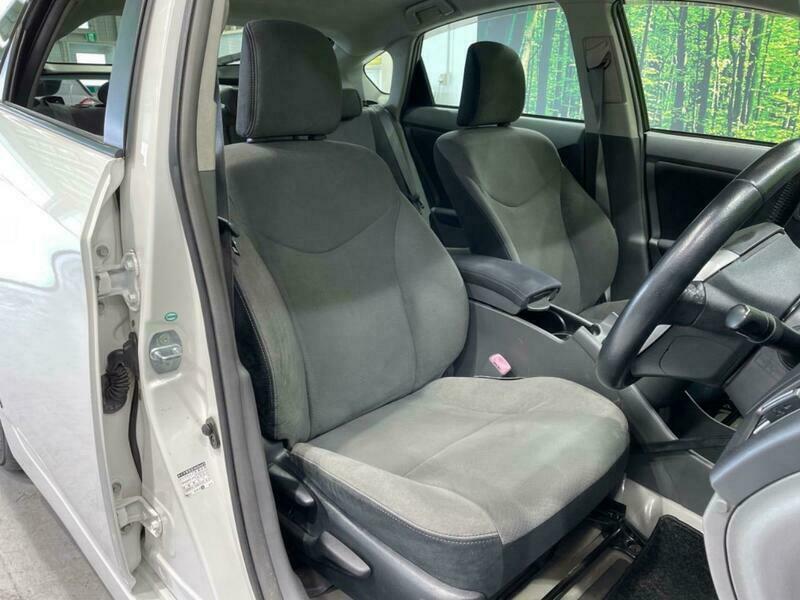 PRIUS-24