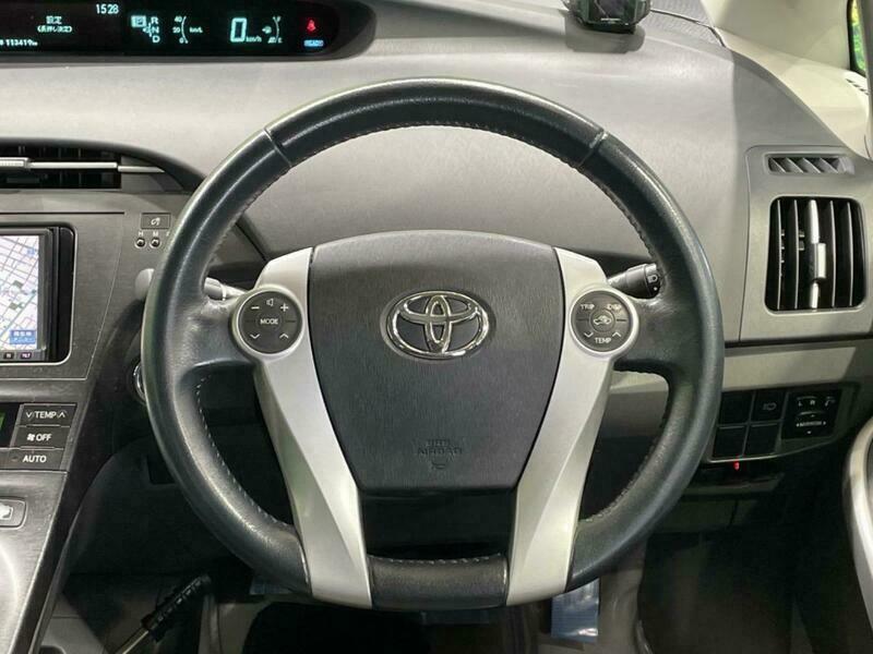 PRIUS-28
