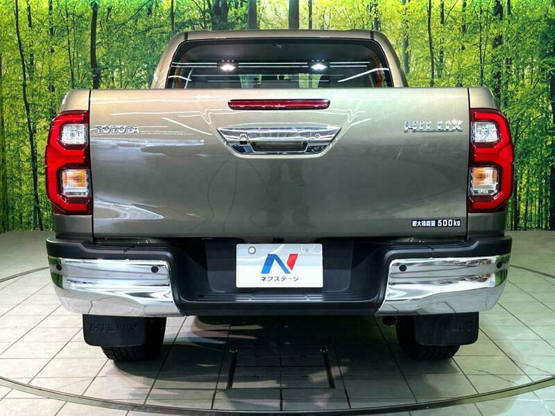 HILUX