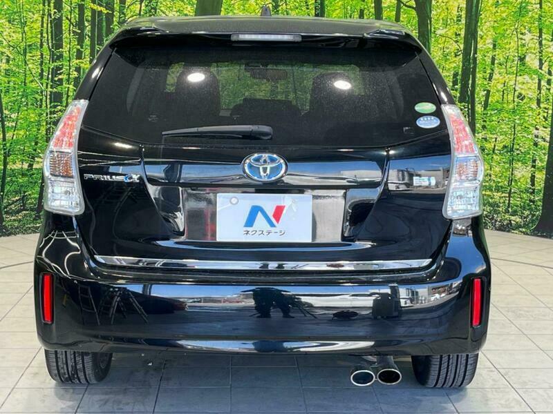 PRIUS ALPHA-45