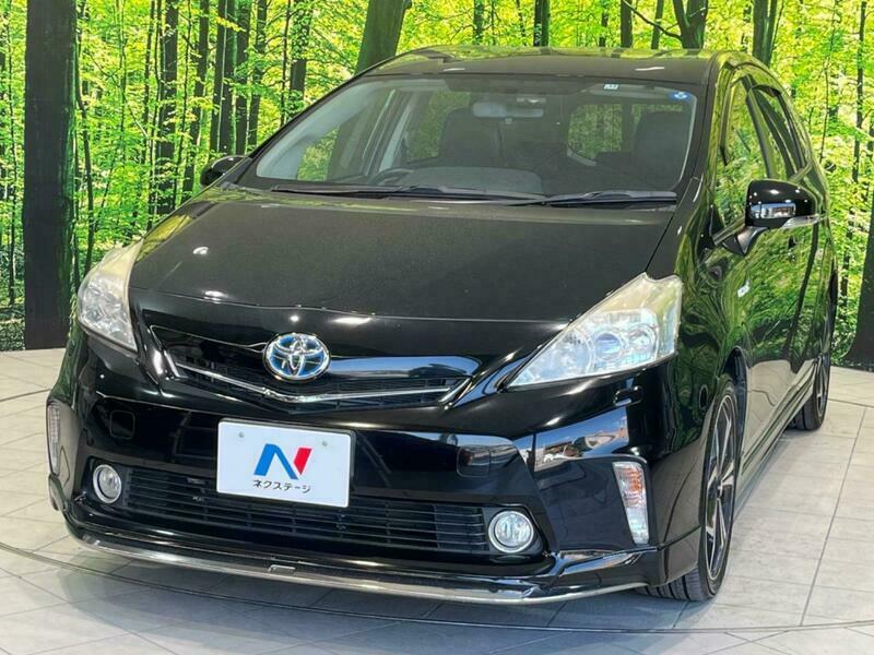 PRIUS ALPHA-64