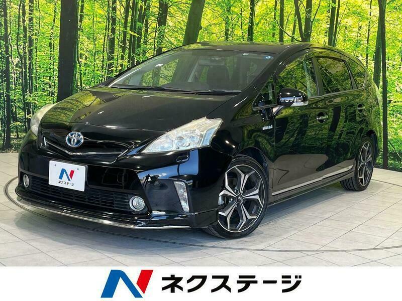 PRIUS ALPHA-69