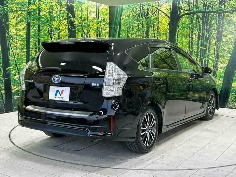 PRIUS ALPHA