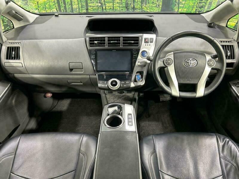 PRIUS ALPHA