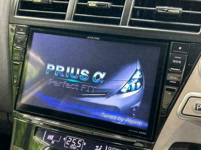 PRIUS ALPHA