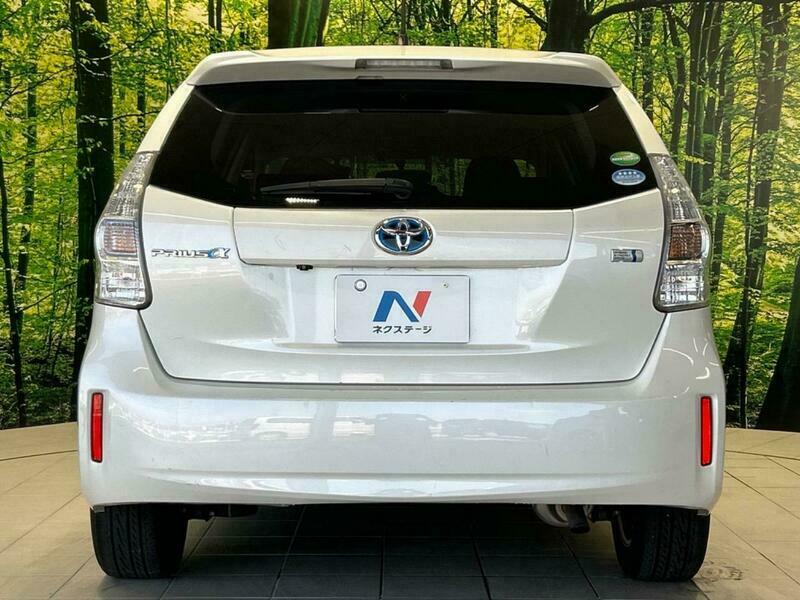 PRIUS ALPHA