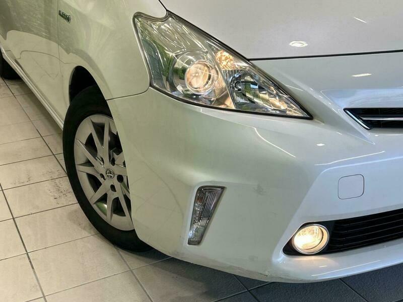 PRIUS ALPHA