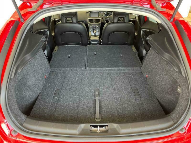 V40