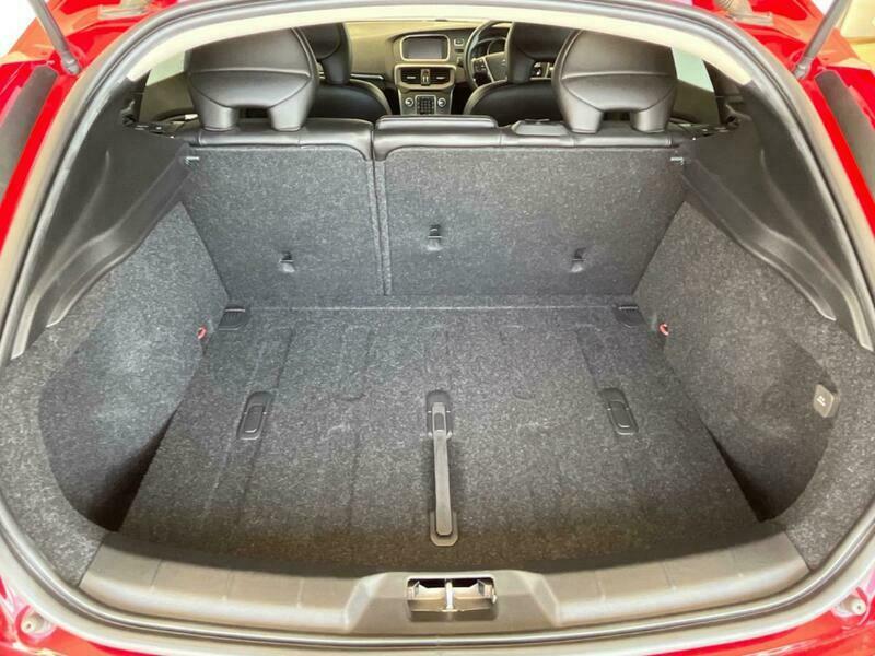 V40