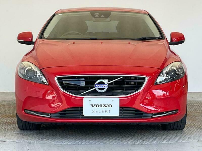 V40