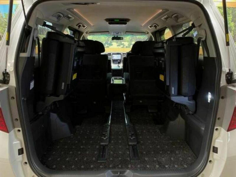 ALPHARD-12