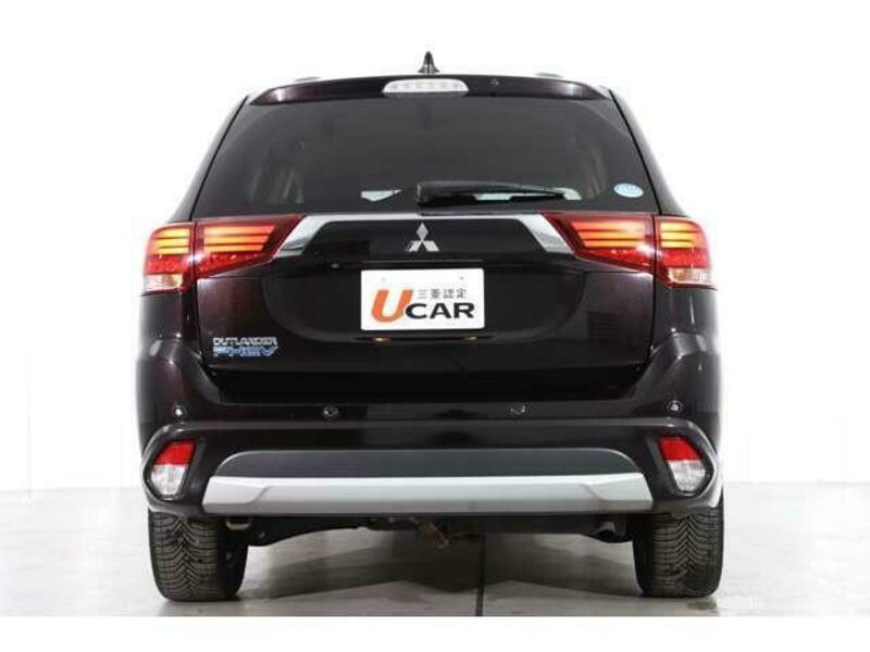 OUTLANDER PHEV-19
