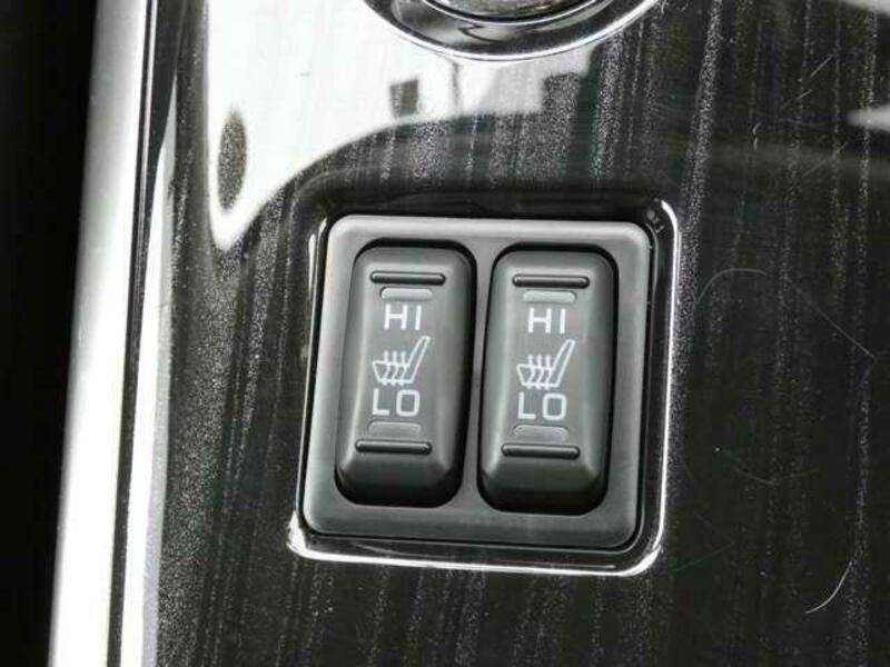 OUTLANDER PHEV-12