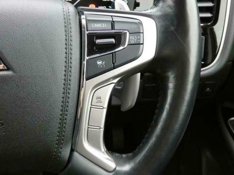 OUTLANDER PHEV-14
