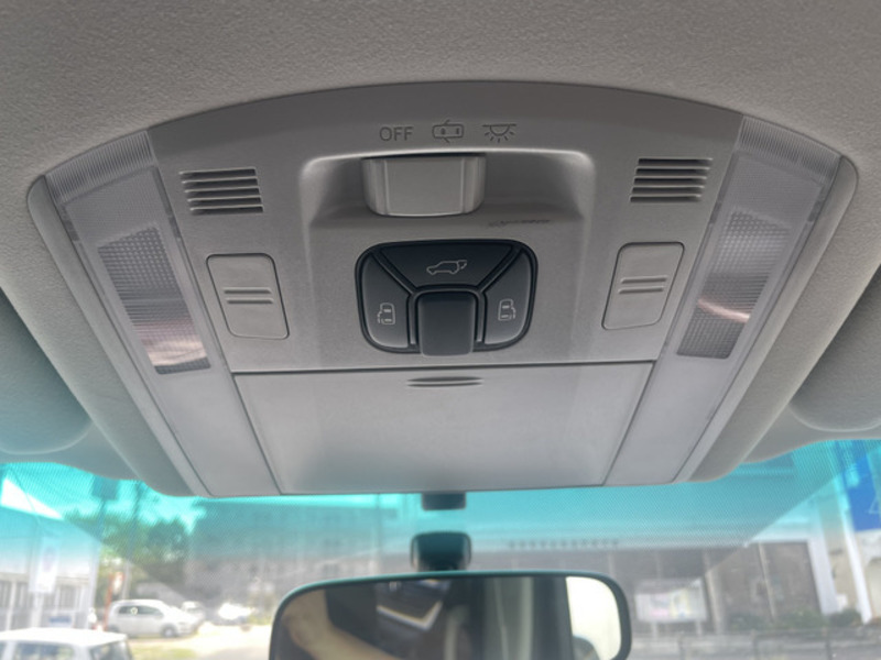 VELLFIRE-9