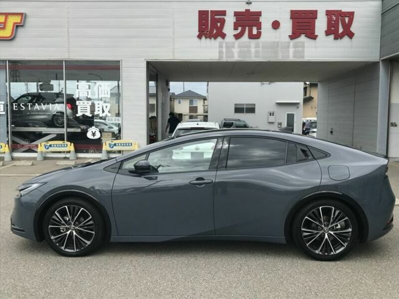 PRIUS-8