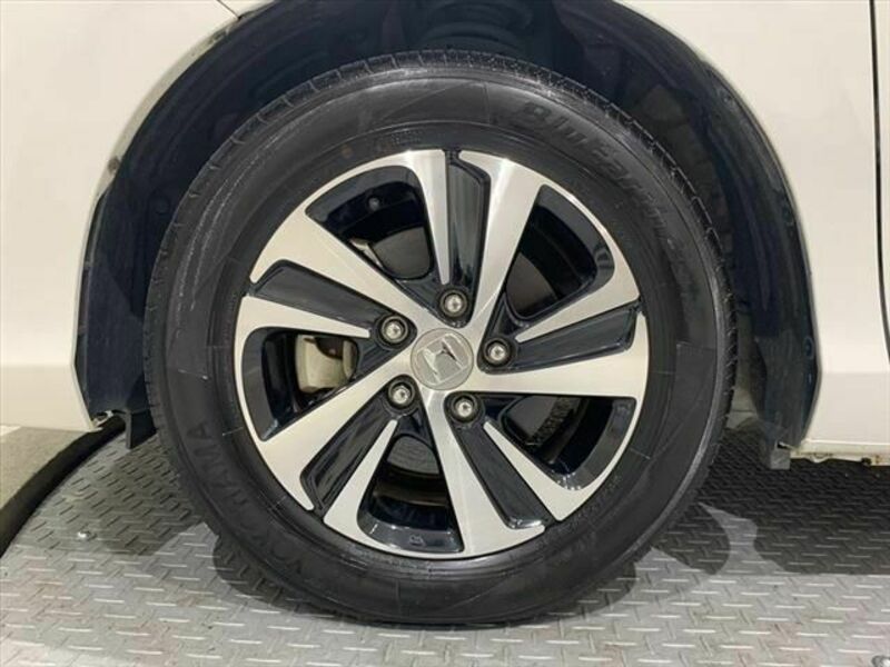 FREED HYBRID-14