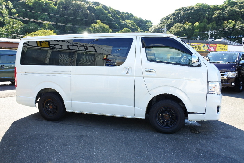 HIACE VAN