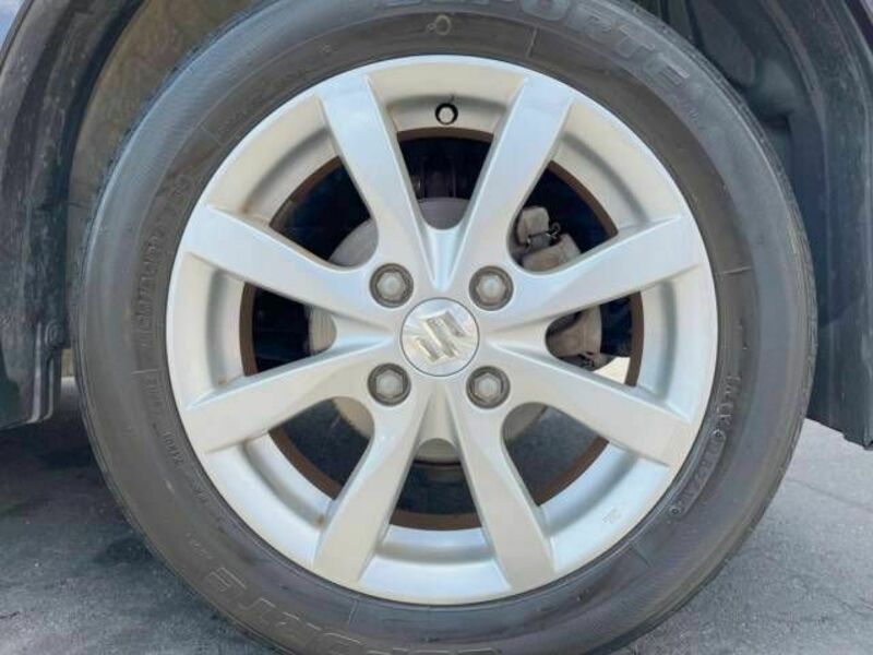 WAGON R-12