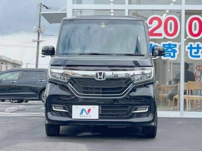 N BOX CUSTOM-18
