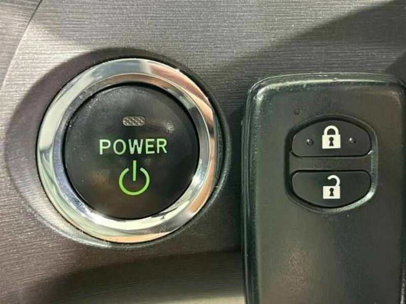 PRIUS-4