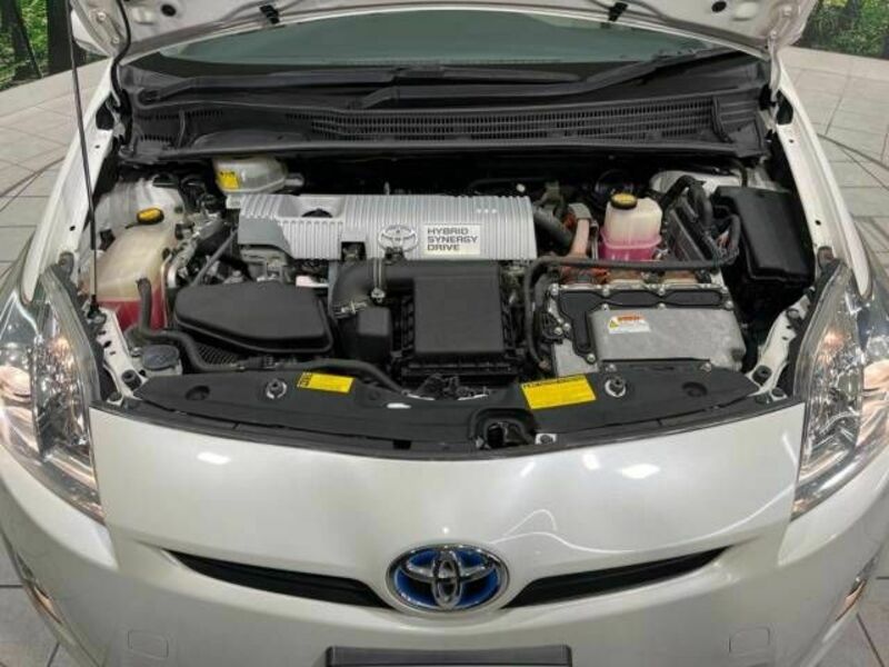 PRIUS-18