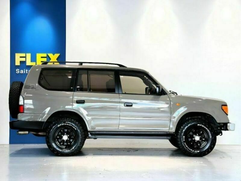LAND CRUISER PRADO-3