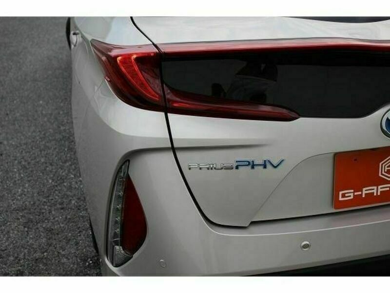 PRIUS PHV