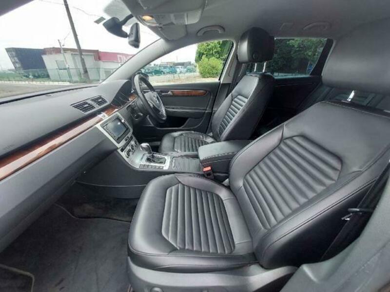 PASSAT VARIANT