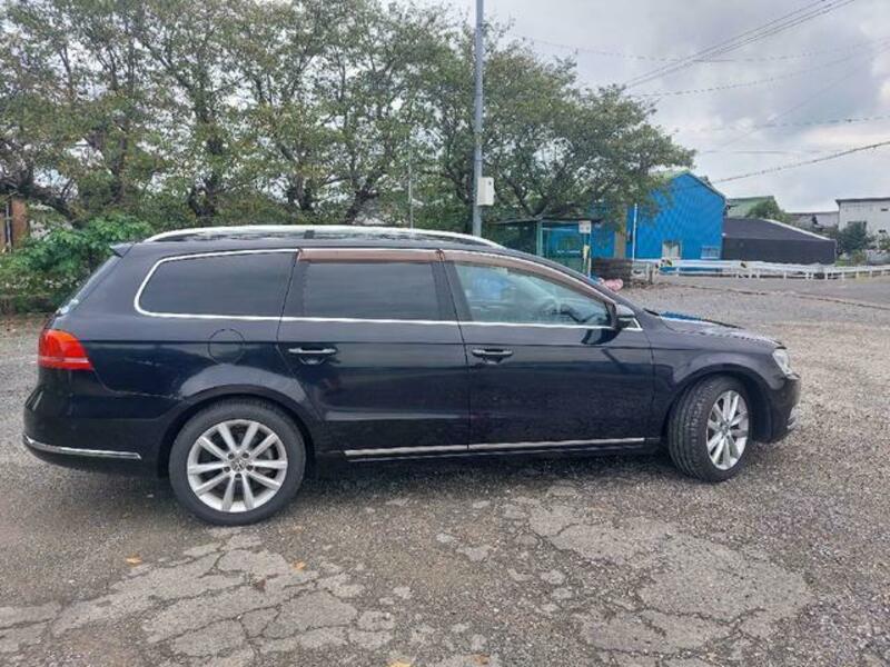 PASSAT VARIANT