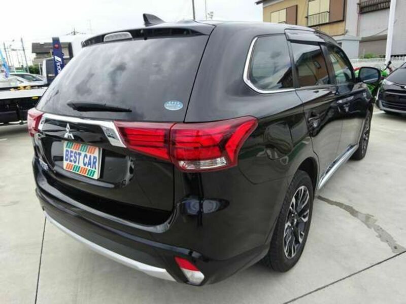 OUTLANDER PHEV