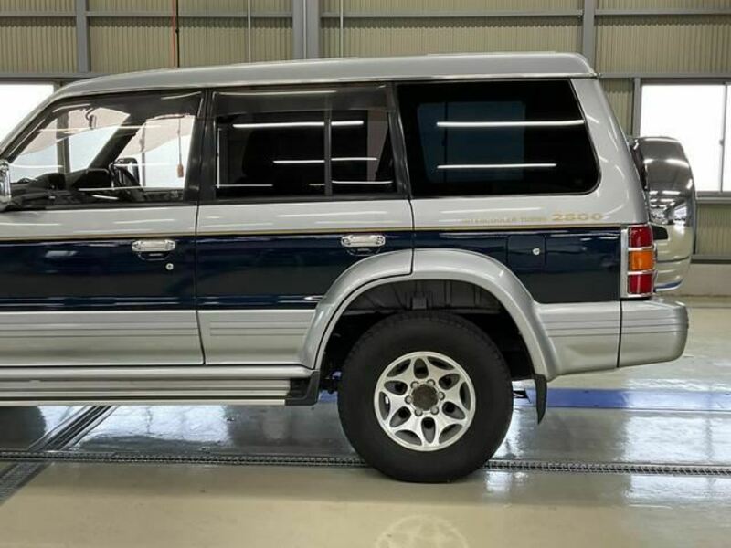 PAJERO-4