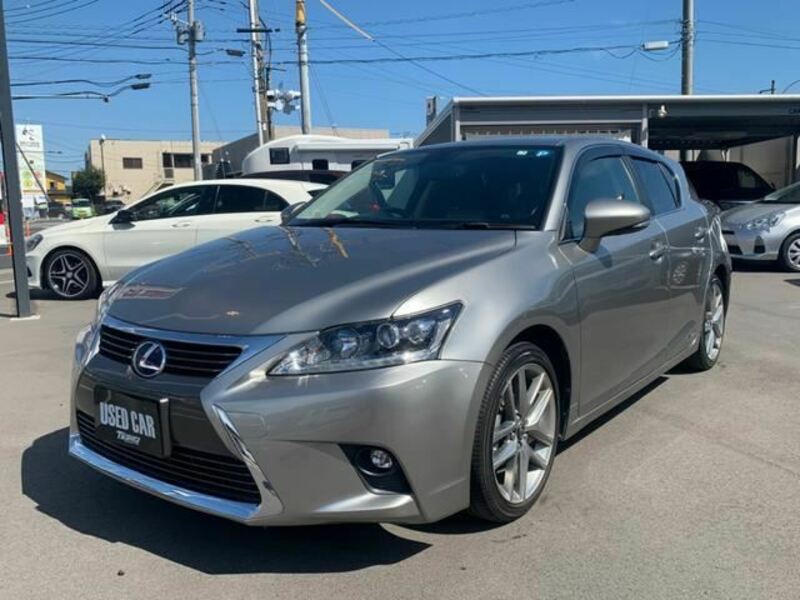 LEXUS　CT