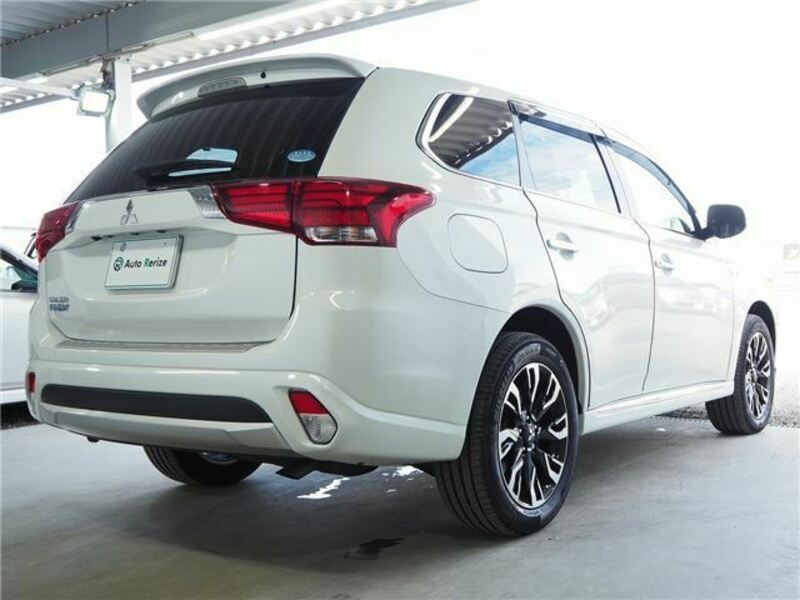 OUTLANDER PHEV