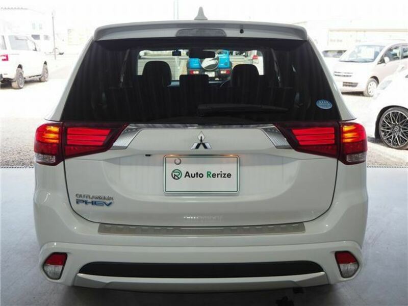 OUTLANDER PHEV