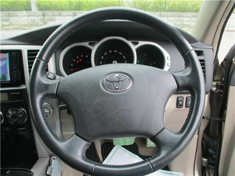 HILUX SURF