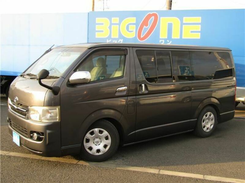 HIACE VAN
