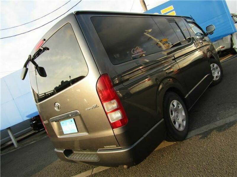 HIACE VAN