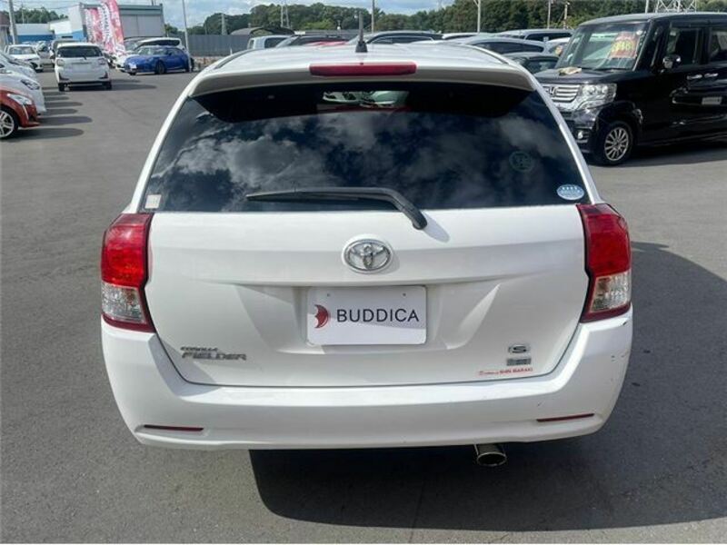 COROLLA FIELDER