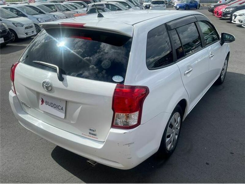 COROLLA FIELDER