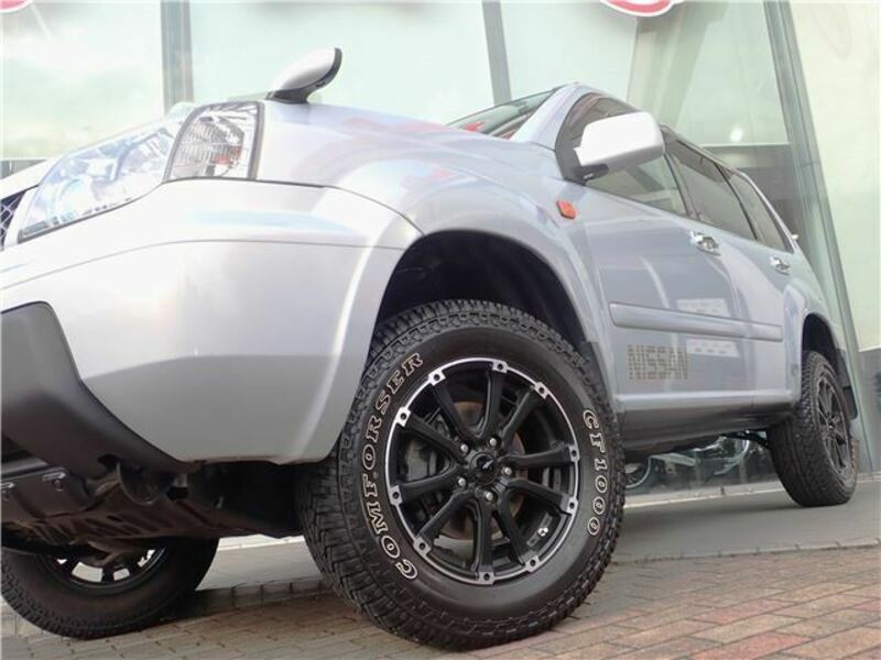 X-TRAIL