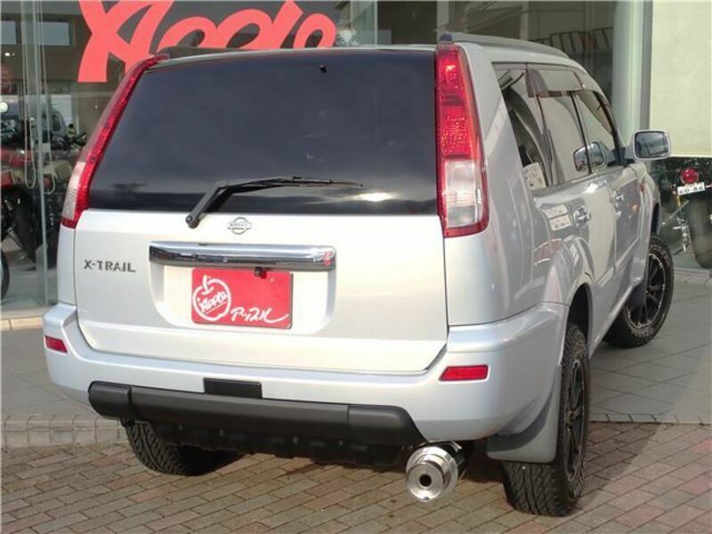 X-TRAIL