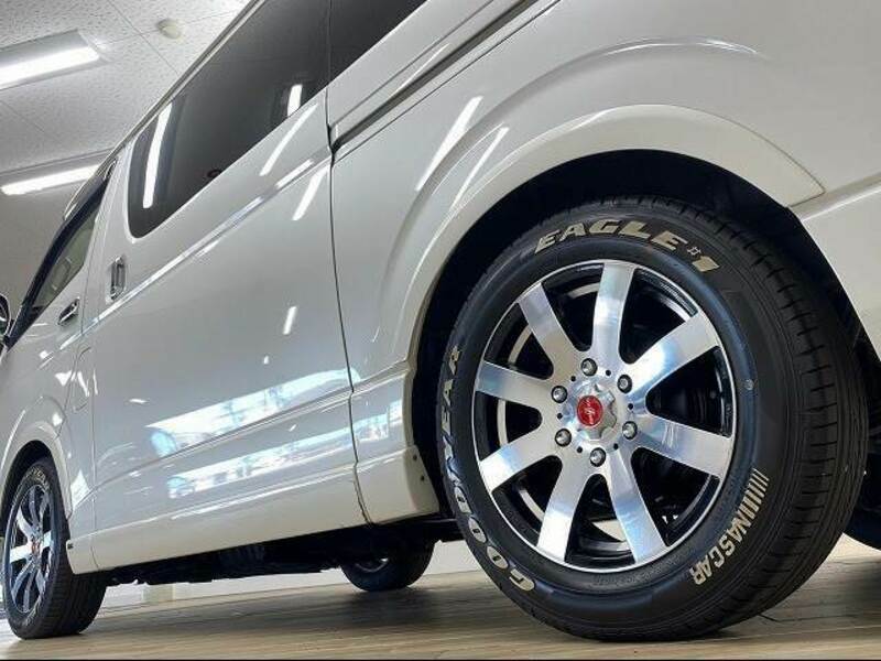 HIACE VAN