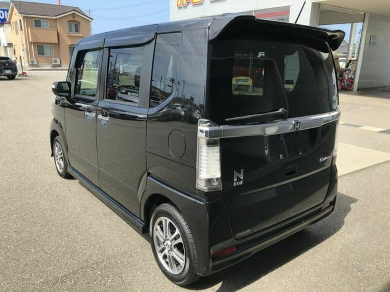 N BOX CUSTOM