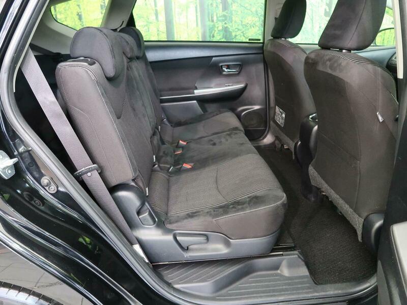 PRIUS ALPHA