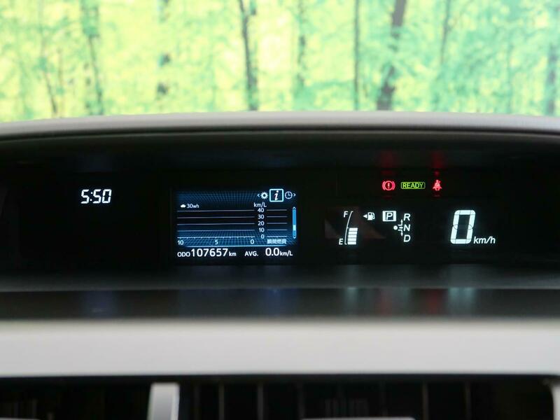 PRIUS ALPHA